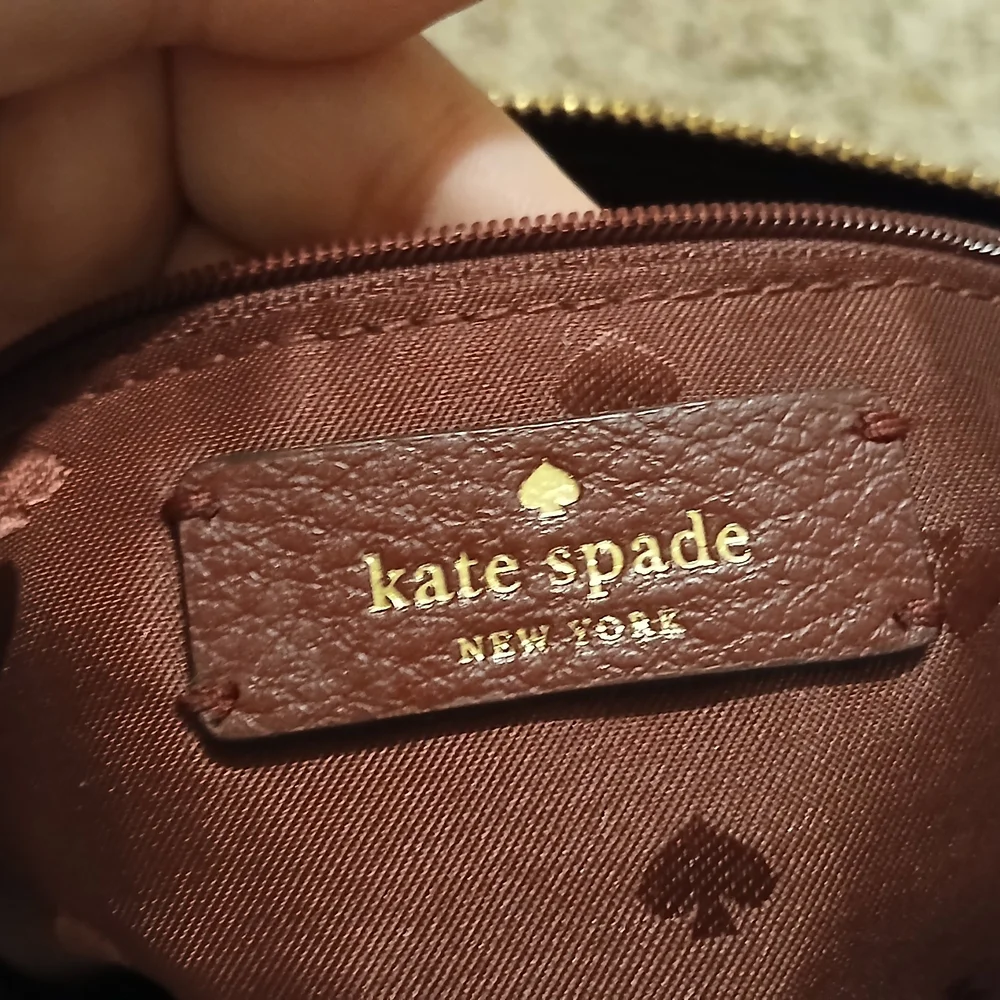 Kate Spade New York Burgundy Brown Pebbled Leather Crossbody Purse Zip Top Bag - Picture 3 of 8